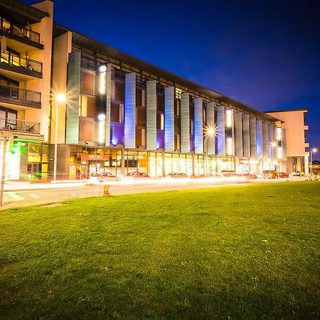Travelodge Dublin Airport South Hotell 3*