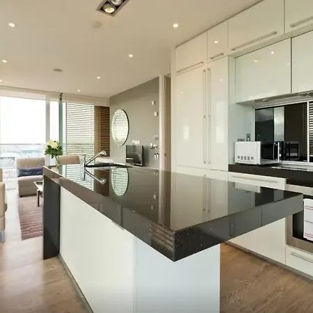 Luxury High-rise Dublino