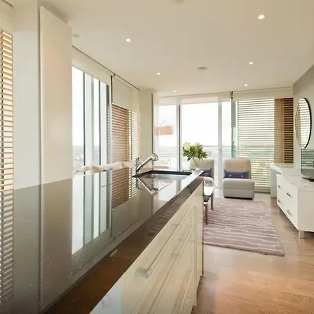 Luxury High-rise Appartamento *