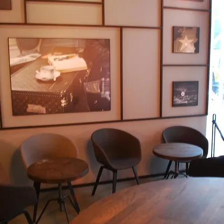 Hotel Rock Hotel Dublin 3*