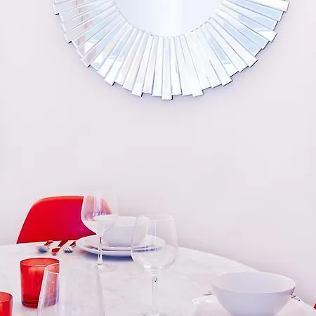 60 Adelaide Square Apartment