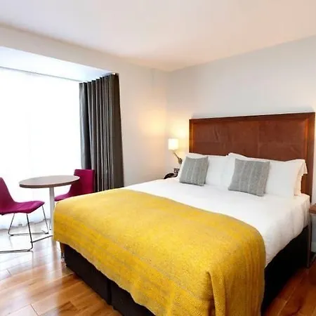 Merrion Hall 4*