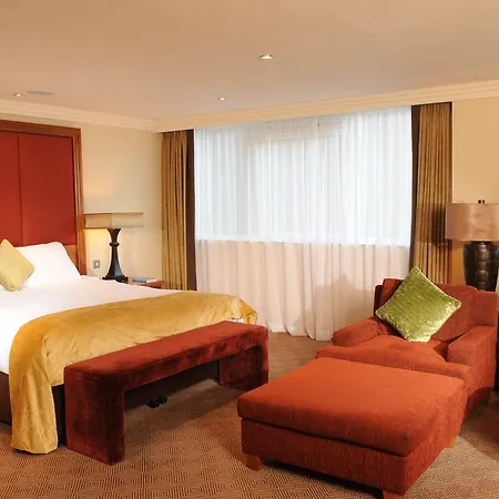 Hotel Clyde Court 4*