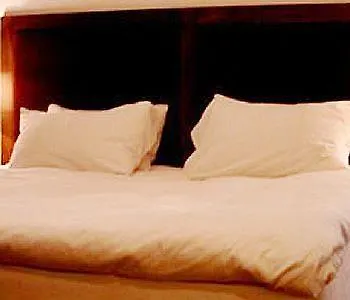 Otel The Lombard Pub & Townhouse 4*