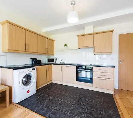 Apartment Bradogue Court