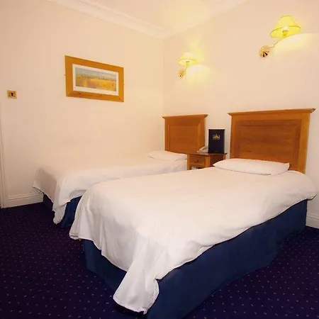 Hotel Lynams 2*