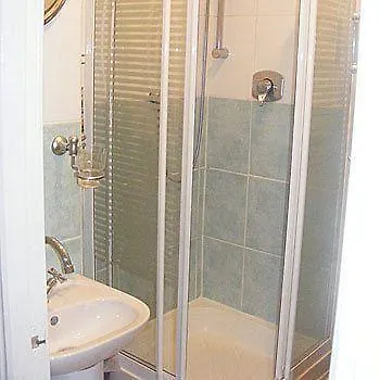 Bed & Breakfast Acara House B&B