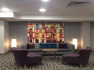 מלון Maldron Pearse Street City