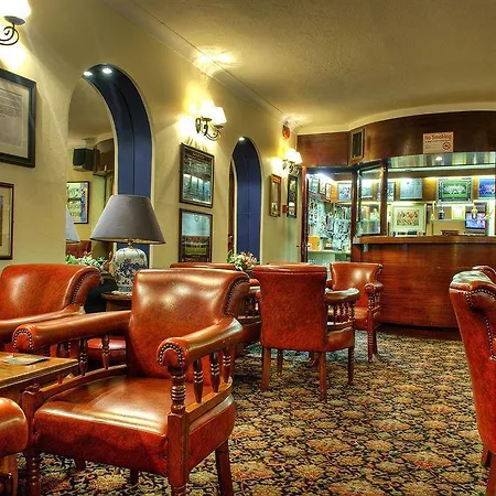 Dergvale Hotel