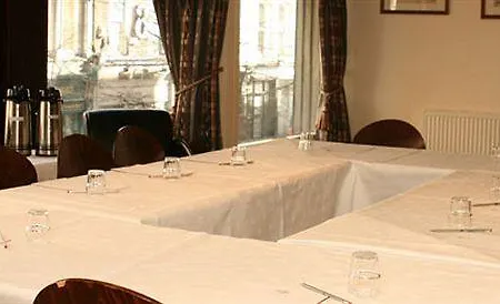 Paramount Hotel