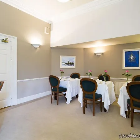 Aberdeen Konukevi 4*