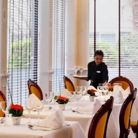 Hotel Ballsbridge 4*