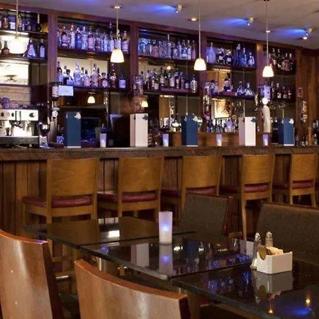 Maldron Pearse Street City