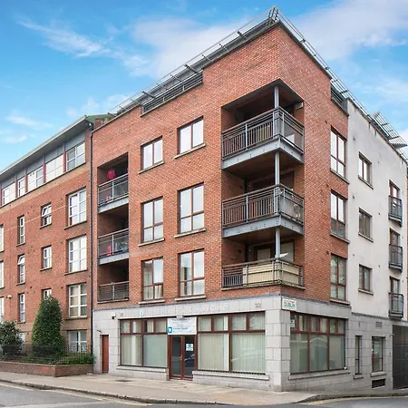 Apartment Spacious 2-bedroom Near O'connell St Dublin