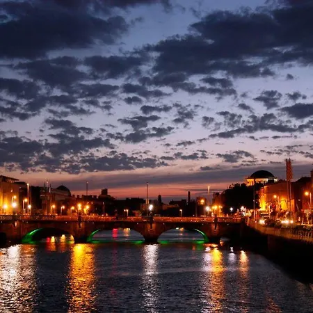 Apartment Magnificent Penthouse With Waterside Views Dublin