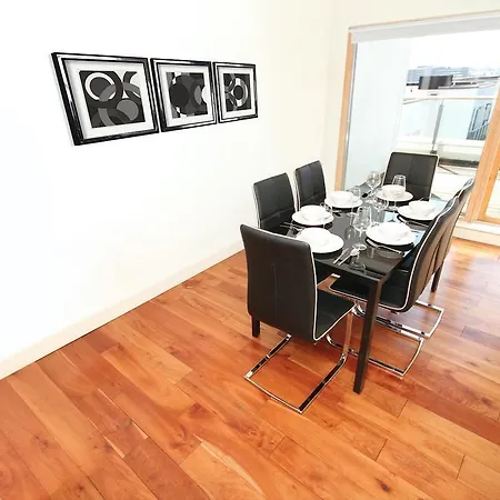 Magnificent Penthouse With Waterside Views * Dublin
