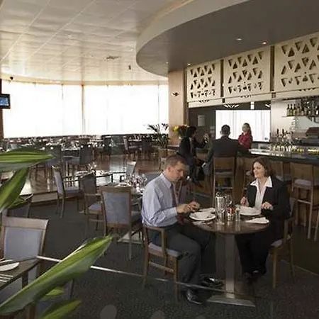 Metro Dublin Airport Hotel 4*