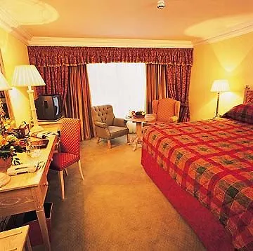 Brooks Hotel 4*