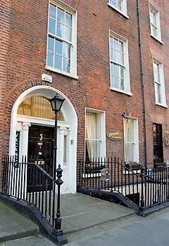 Latchfords Self Catering Apartment *