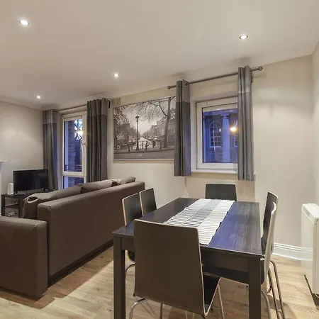 Budget Apartments By Premier City *