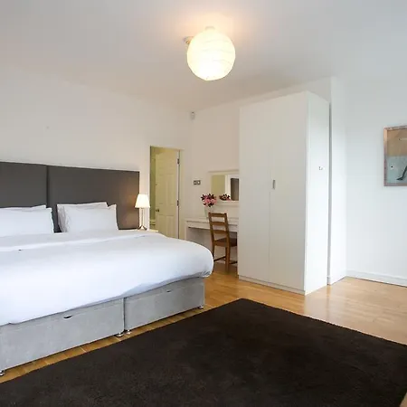 Georgian Square Appartement
