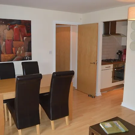 Perfect Airport Apartments
