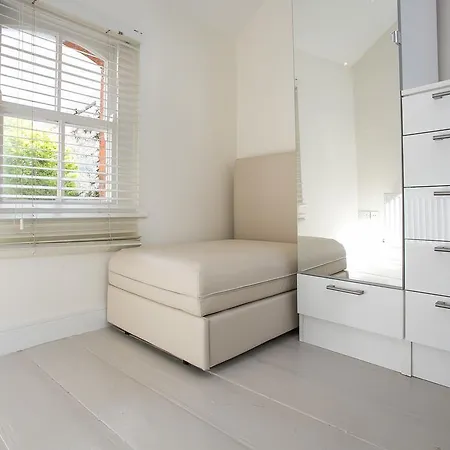 Apartament Ballsbridge *