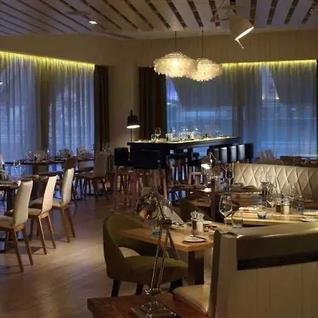 Ξενοδοχείο The Morrison Dublin, Curio Collection By Hilton 5*