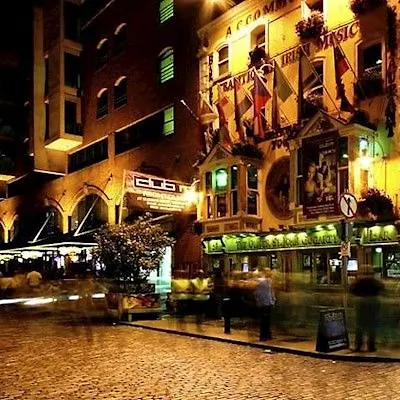 Hotel Paramount
