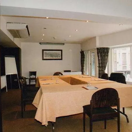 Hotel Paramount 3*