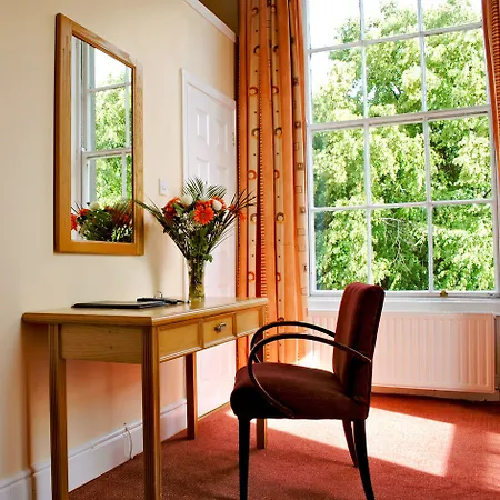 Morehampton Townhouse Hotel
