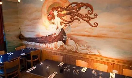 Eliza Temple Bar By The Key Collection Dublin