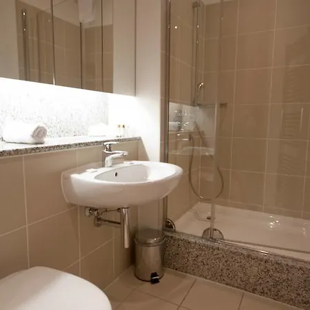 Aparthotel City Ifsc *