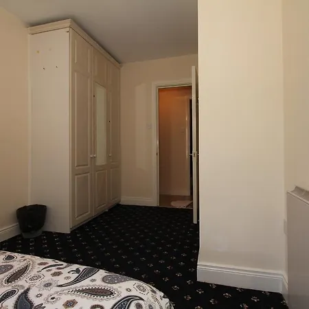 Harcourt Central Self Catering *
