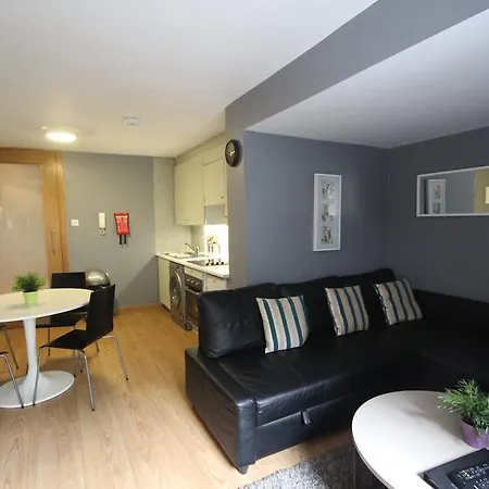 Apartment Trinity Temple Bar By Thekeycollection