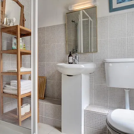 Guest house St. Aiden's 3*