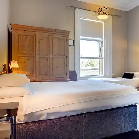 St. Aiden's Gasthuis 3*