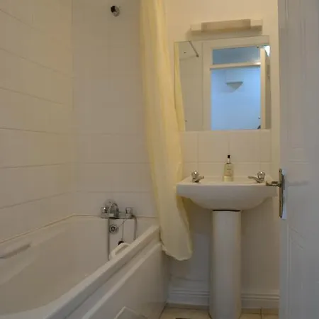 Jervis Place Apartment