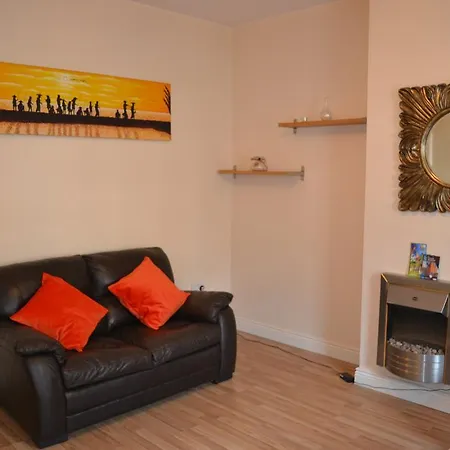 Gordon Street Apartments, City Centre Apartment