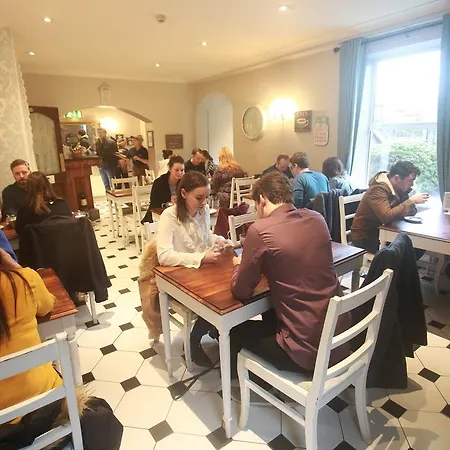 Charleville Hotel 3*
