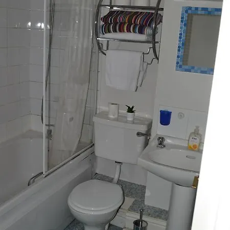 Jervis Place Apartment