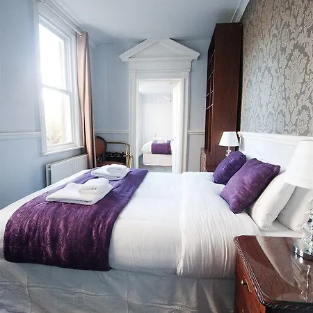 Gasthuis Clifden House By Nina 3*