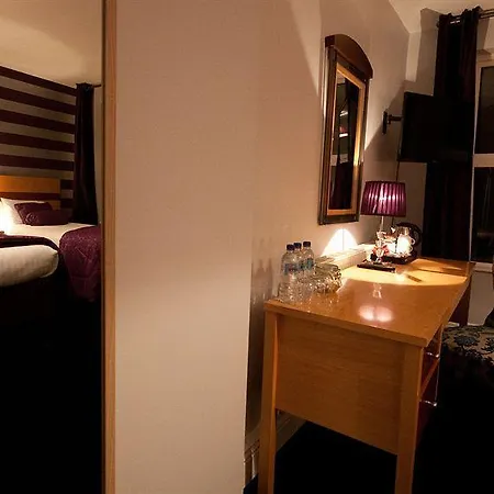 Clifden House By Nina 3* Dublin