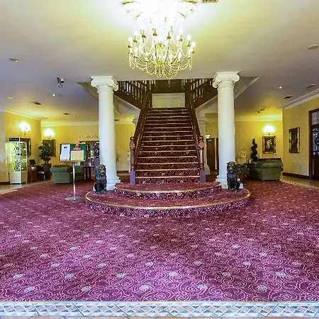 酒店 Sheldon Park And Leisure Club