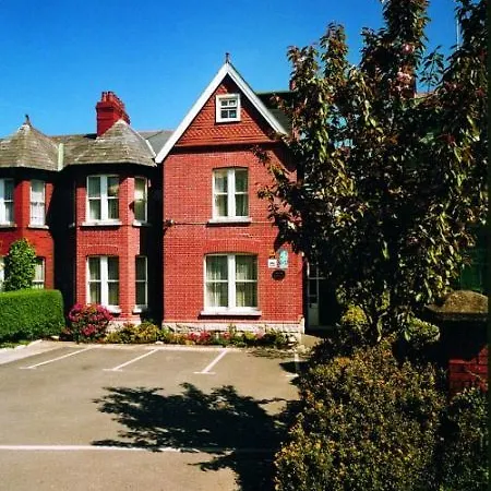 Glenogra Townhouse Pensionat 4*