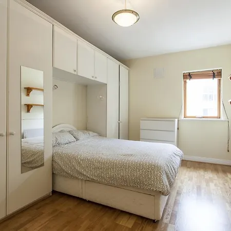 Apartment Tara Street - City Centre