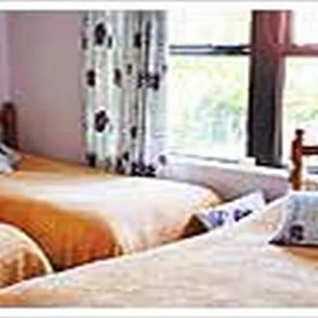 Clinton's Woodview Bed & Breakfast 5*