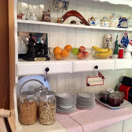 Annandale House Bed & Breakfast