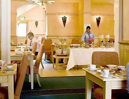 The Lansdowne 3*
