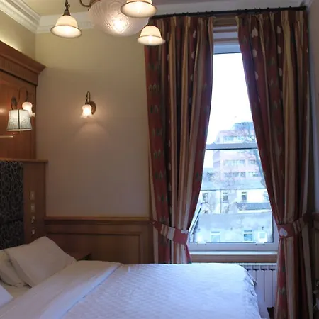 Roxford Hotel 3*